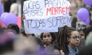 Uma em cada sete mulheres, aos 40 anos, já passou por aborto no Brasil - Portal ZUG - Vale do Aço