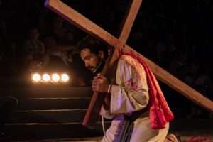 Cultura e Fé marcam a Paixão de Cristo em Coronel Fabriciano - Portal ZUG - Vale do Aço