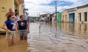 Rompimento de barragem provoca inundações e alagamento no Ceará - Portal ZUG - Vale do Aço