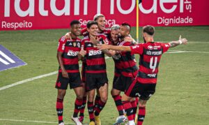 Flamengo espanta má fase e vence Coritiba na estreia do Brasileirão - Portal ZUG - Vale do Aço