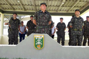 Governo Lula exonera general Dutra do Comando Militar do Planalto