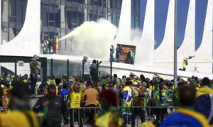 GSI divulga imagens do dia da invasão no Palácio do Planalto - Portal ZUG - Vale do Aço