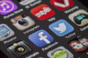 EUA: Redes sociais não têm responsabilidade sobre conteúdo