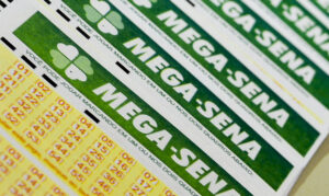 Mega-Sena 2.623: duas apostas em Minas acertam a quina e levam R$ 76 mil