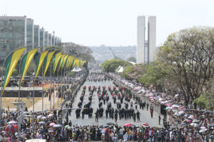 Governo Lula vai explorar verde e amarelo no 7 de Setembro