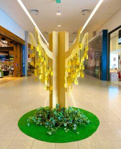 Shopping Vale do Aço promove instalação temática do Setembro Amarelo