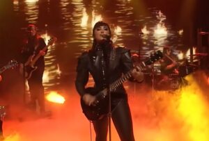 Apostando no Rock, Demi Lovato lança novo single