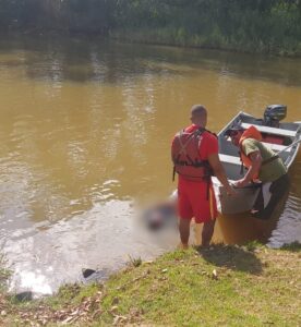 Homem morre após pular em represa e se afogar em MG