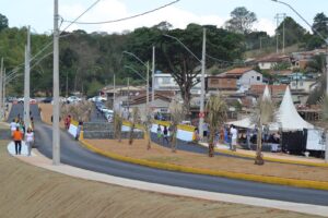 Prefeitura de Machado inaugura com muita festa a nova ponte no bairro Santa Luzia