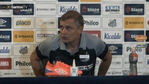 Santos mergulha na crise, depois do vexame contra o Cruzeiro. Direção pensa em demitir Aguirre, depois de cinco jogos - Prisma