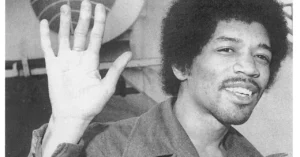 Morte de Jimi Hendrix faz 53 anos e biografia traz relatos inéditos