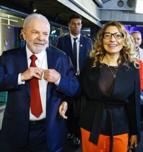 Lula tem mais gastos no cartão corporativo que Bolsonaro, Dilma e Temer