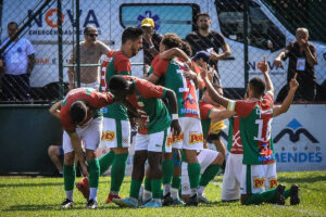 Portuguesa Santista volta ao cenário nacional com Santos em crise - 11/10/2023 - Esporte