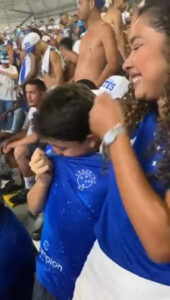 Vídeo emocionante mostra primeira vez de cruzeirense em estádio de futebol - Notícias