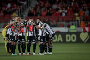 Atlético-MG amplia quantidade de jogadores em seu plantel