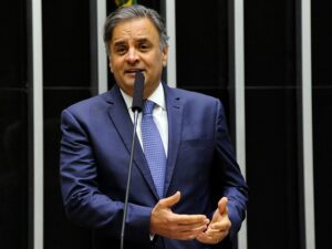 Tucanos projetam retorno de Aécio Neves ao protagonismo político