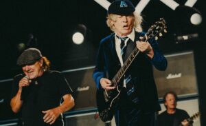 AC/DC faz retorno triunfante aos palcos após sete anos; veja vídeos e setlist