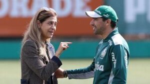 Com protestos e resultados negativos, Palmeiras vive semana turbulenta dentro e fora de campo - Esportes