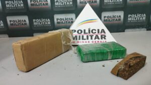 Adolescente se esconde em casa abandonada com drogas em mochila e arma na cintura