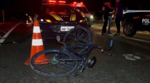 Ciclista morre em acidente no trevo da BR-116 com a BR-474, em Caratinga