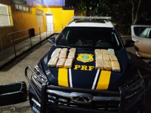 Mulher é presa transportando 17 kg de crack na BR-259 em Manhuaçu