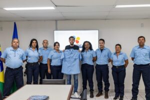 Prefeitura de Ipatinga entrega uniformes para vigilantes patrimoniais