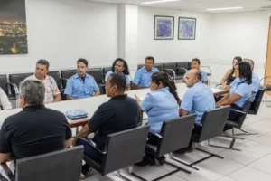 Prefeitura de Ipatinga entrega uniformes para vigilantes patrimoniais