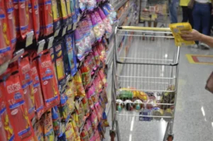 Supermercados de Ipatinga abrem em mais um feriado