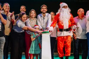 Acendimento das luzes natalinas no Parque Ipanema marca noite festiva no cartão-postal da cidade