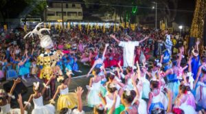 Centro Sul da cidade de Timóteo parou para aplaudir o Ballet do Projeto Margaridas