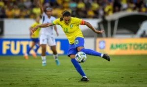 Com direito a gol de Marta, Brasil encerra 2023 vencendo a Nicarágua