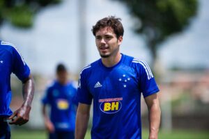 Mauricio já vestiu a camisa do Cruzeiro para jogar