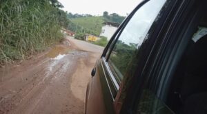 Estrada estadual no Vale do Aço está sendo comparada a um “tabuleiro de pirulitos”