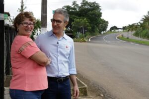 Obras da MG-329 em Bom Jesus do Galho, permitirá deslocamento mais seguro e confortável para 130 mil pessoas