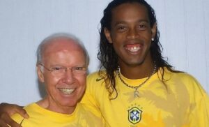 Dadá Maravilha e Ronaldinho Gaúcho, ídolos do Atlético Mineiro, homenageiam ex-treinador Zagallo - Notícias