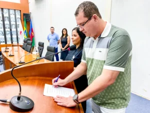 Conselheiros tutelares eleitos em Ipatinga são empossados