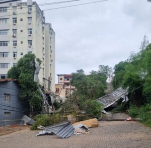 10% dos consumidores afetados ainda estão sem energia elétrica em Governador Valadares | Vales de Minas Gerais