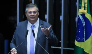 Flavio Dino toma posse no Supremo Tribunal Federal