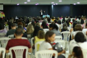 “Transformando saberes e inspirando futuros” foi tema de palestra do professor doutor da Unicamp, César Nunes