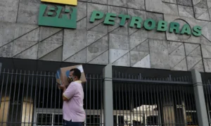 Produção da Petrobras cresce 2% no 4º trimestre de 2023