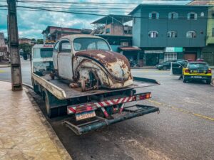 Ipatinga faz remoção de carros abandonados/sucatas em ruas e avenidas