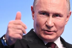 Putin vence eleições na Rússia e será presidente até 2030