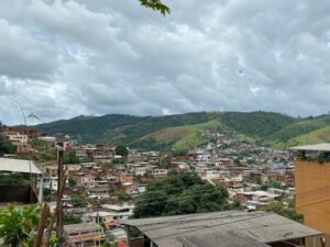 Inmet emite alerta para chuvas intensas no Vale do Aço