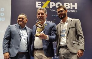 Renovaço recebe Prêmio de Liderança Global Empreendedora na ExpoBH Cidades Inteligentes