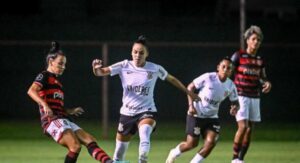 Corinthians 100% atropela o lanterna Fla no Brasileirão feminino - Esportes