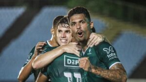 Ipatinga vence Democrata-GV em jogo emocionante no Ipatingão