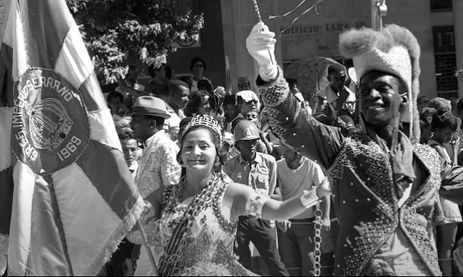 Escolas de samba foram espaÃ§o de resistÃªncia Ã  repressÃ£o da ditadura.  - Escola de Samba ImpÃ©rio Serrano - HerÃ³is da Liberdade . Foto: Imperio Serrano/Youtube