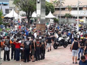 Encontro mobiliza motociclistas no aniversário de 60 anos de Timóteo