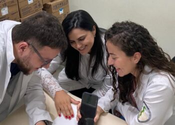 Ipatinga: estudantes de medicina viralizam na internet com consulta humanizada