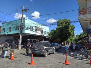 Homem morre atropelado por ônibus enquanto atravessava rua em Governador Valadares